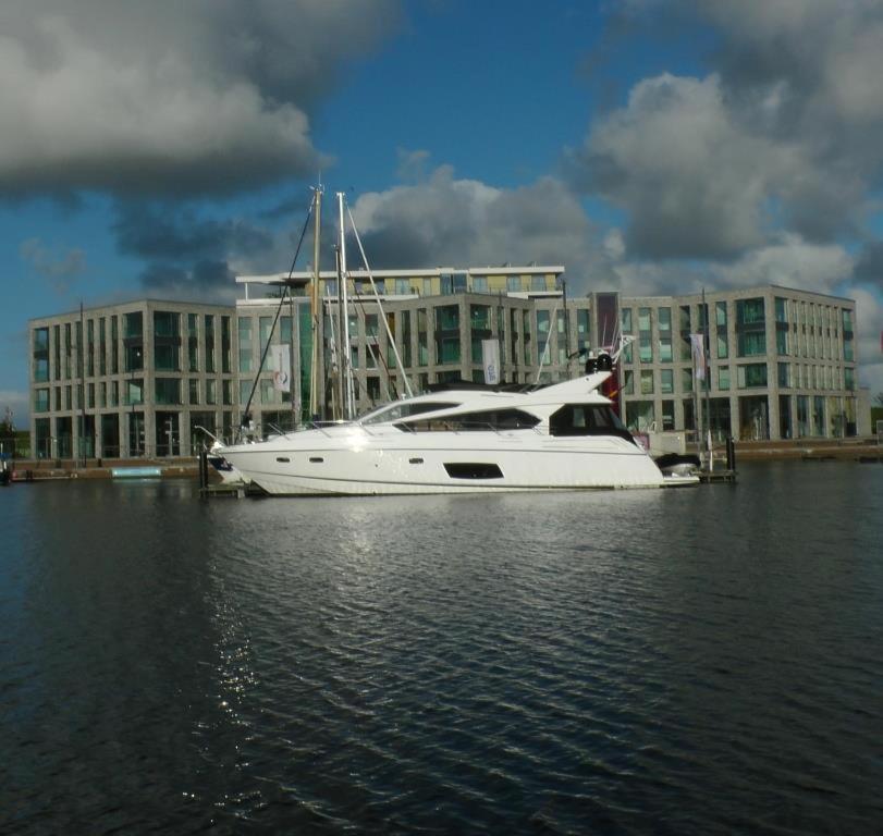 Newport Weser, Newport Marina Bremerhaven Esterno foto